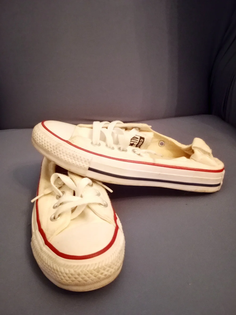Converse Kids White Canvas Low-Top Sneakers with Red Stripe